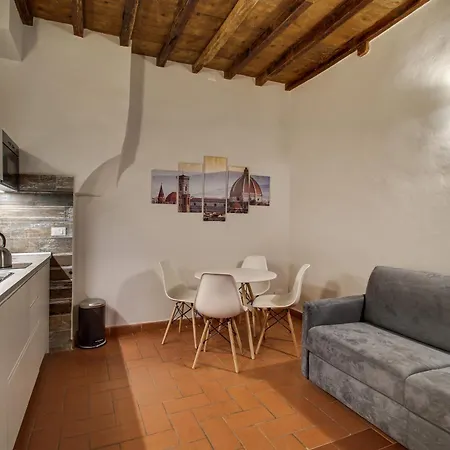Appartement Pilastri Near Santa Croce *